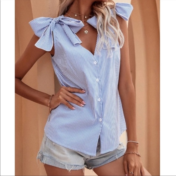 NWT striped knot shoulder blouse multiple sizes available - Picture 2 of 3